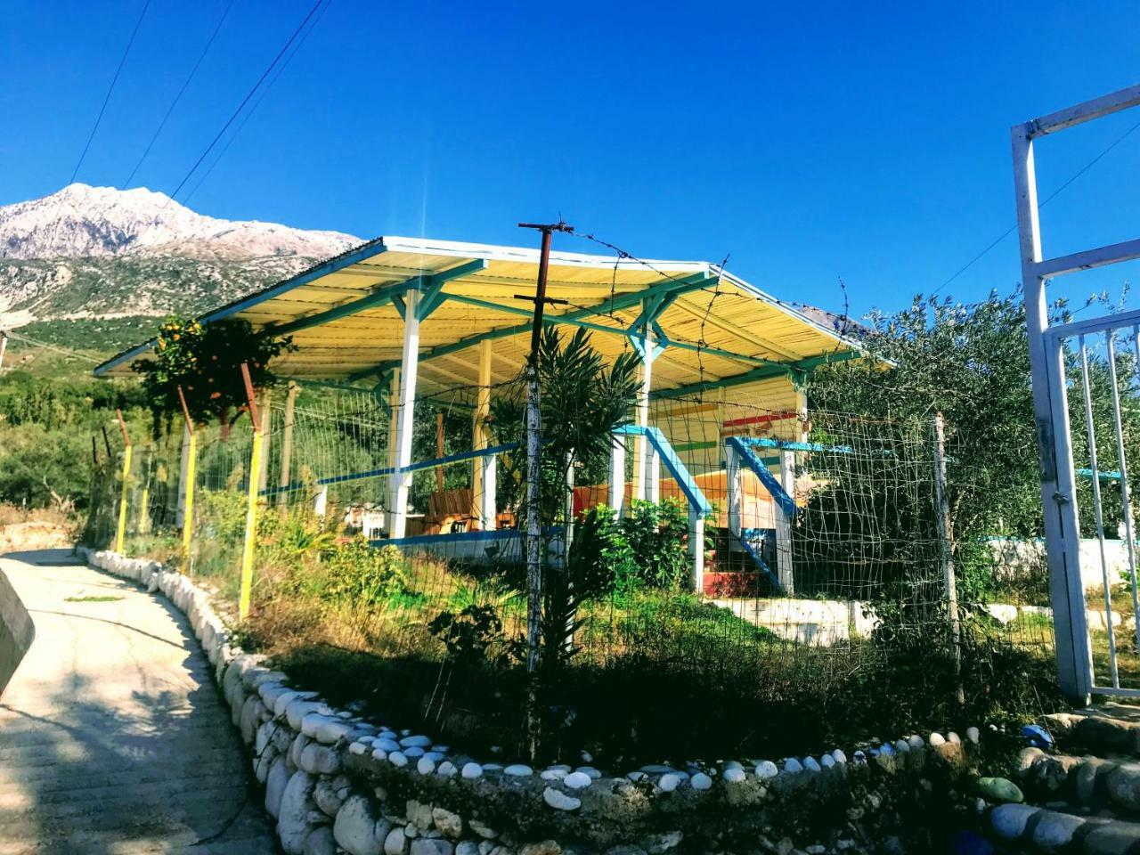 Glamping At The Sea Turtle Dhërmi